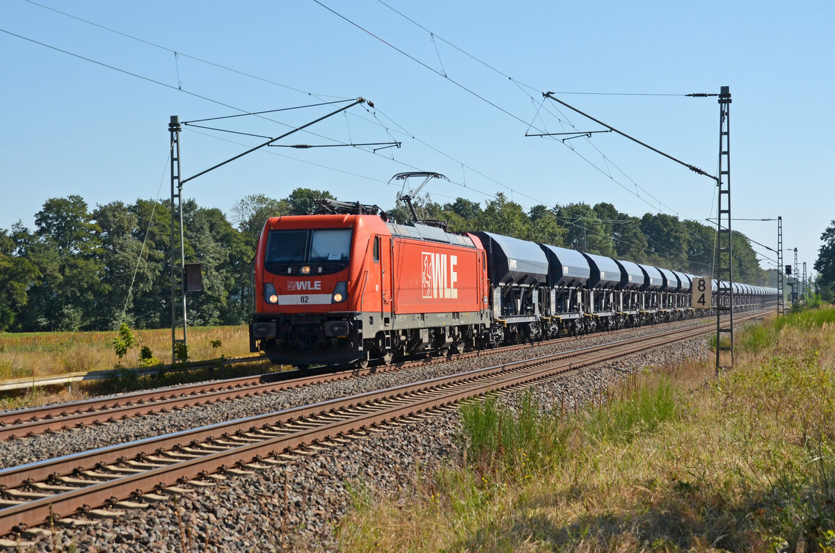 187 010 der WLE schleppte am 20.09.24 einen Kieszug durch Jütrichau Richtung Magdeburg.