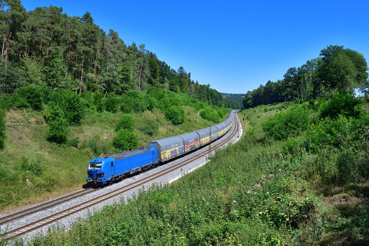 192 011 mit DGS 59904 am 06.08.2020 bei Sinngrün.