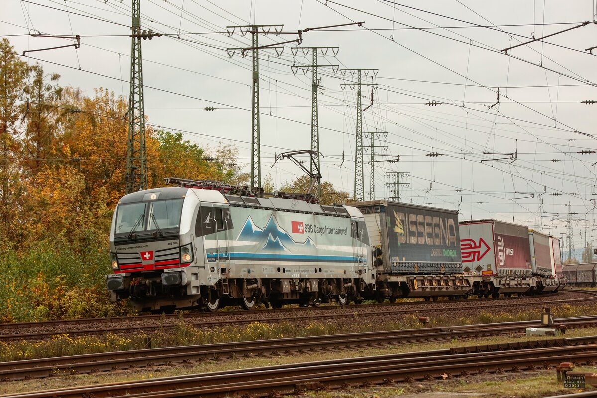 193 108  Bielersee  SBB Cargo International mit KLV in Koblenz Lützel, am 02.11.2024.