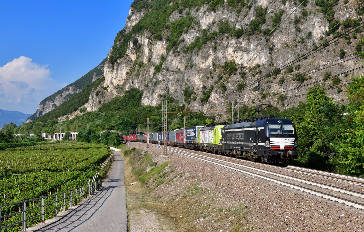 193 647 + 193 550 mit einem KLV am 29.08.2024 bei Besenello.