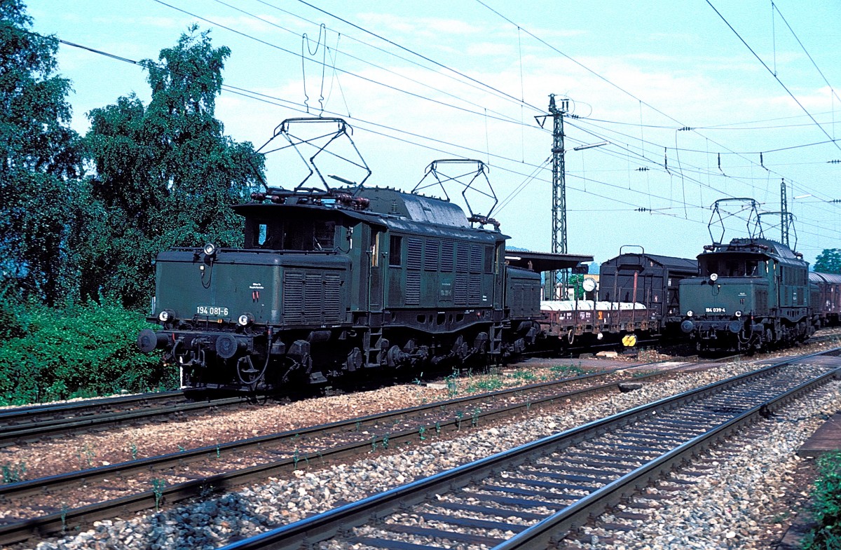  194 081 + 194 039  Geislingen - West  25.06.83