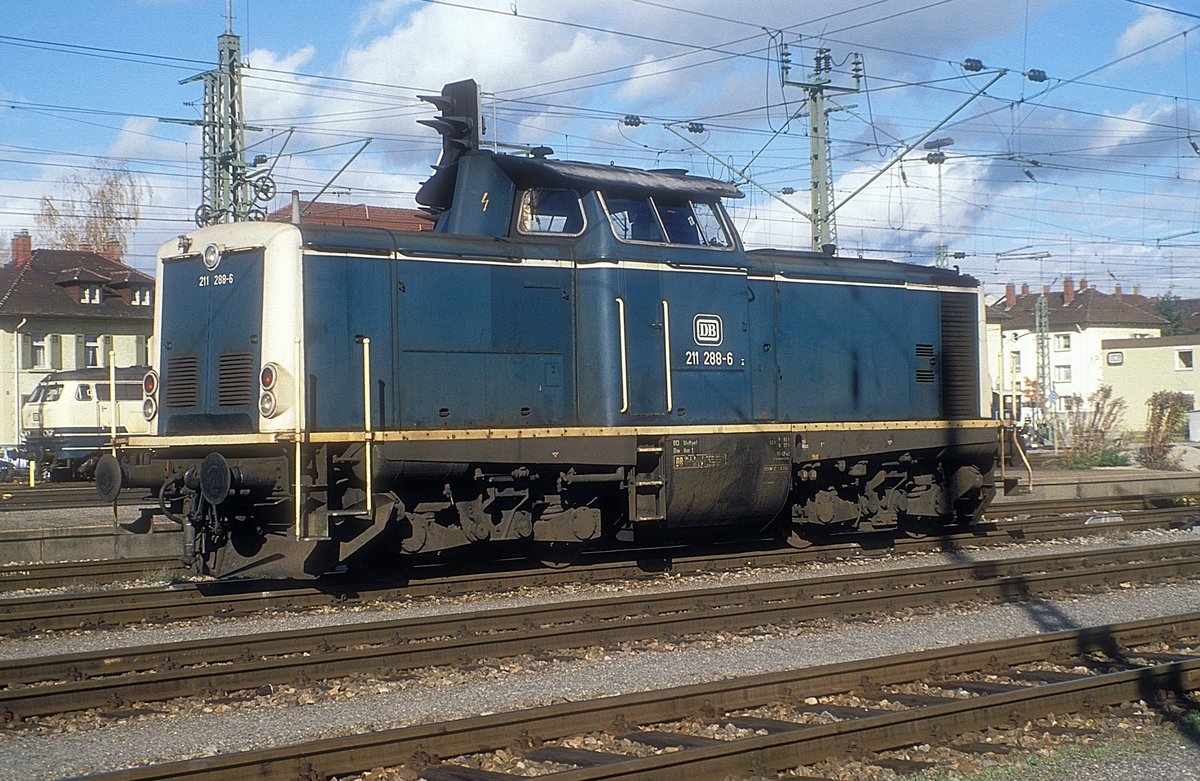 211 288  Singen  02.11.90  