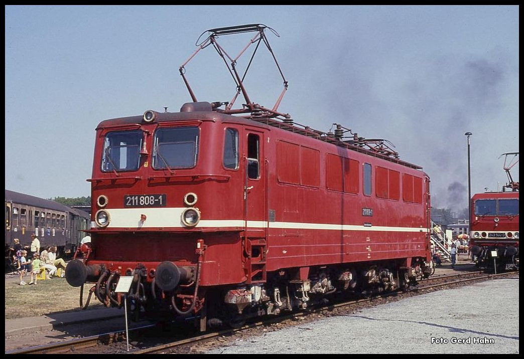 211808 am 26.08.1990 in der Ausstellung im BW Magdeburg.