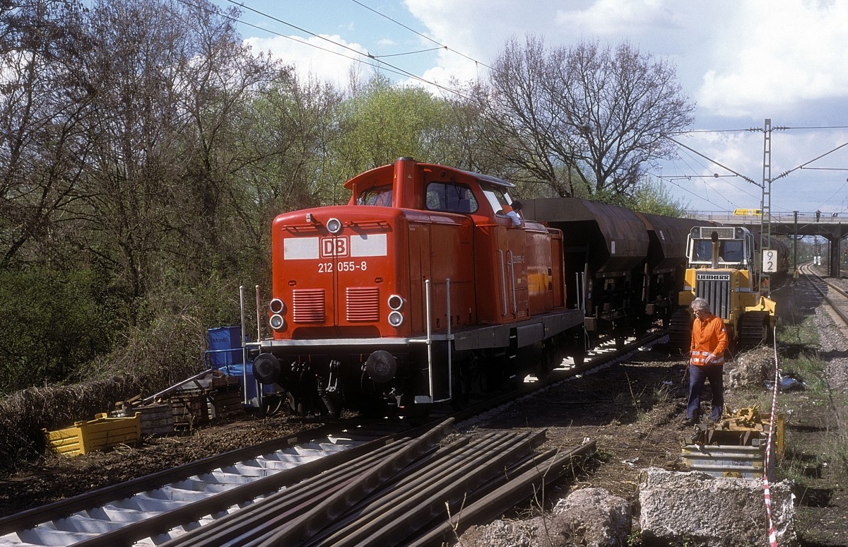  212 055  Stg. - Obertürkheim  08.04.01