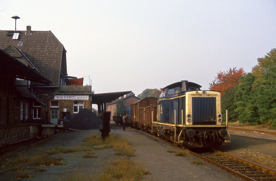 212 069, Waldbröl, 02.10.1986.