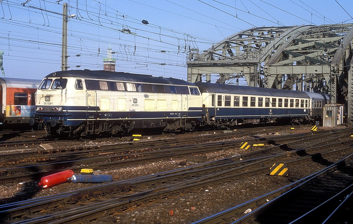   215 038  Köln Hbf  30.03.94