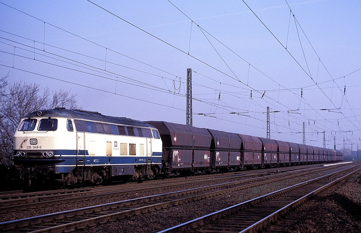  216 048  Duisburg - Kaiserberg  10.04.92