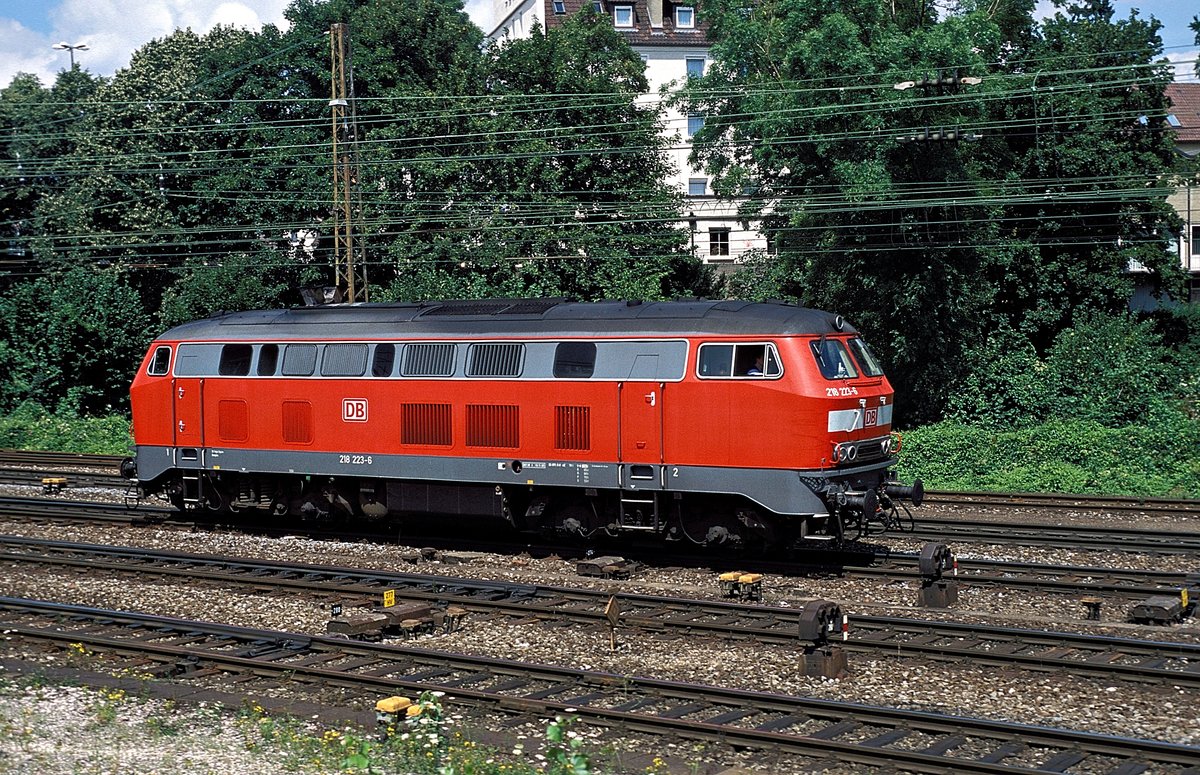  218 223  Ulm Hbf  22.07.02