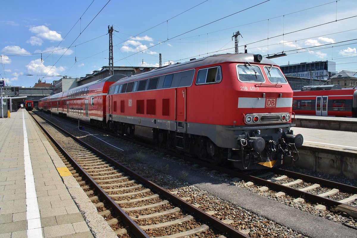 218 411-7 hat am 15.8.2017 mit dem RE57409 von Memmingen den Münchener Hauptbahnhof erreicht.