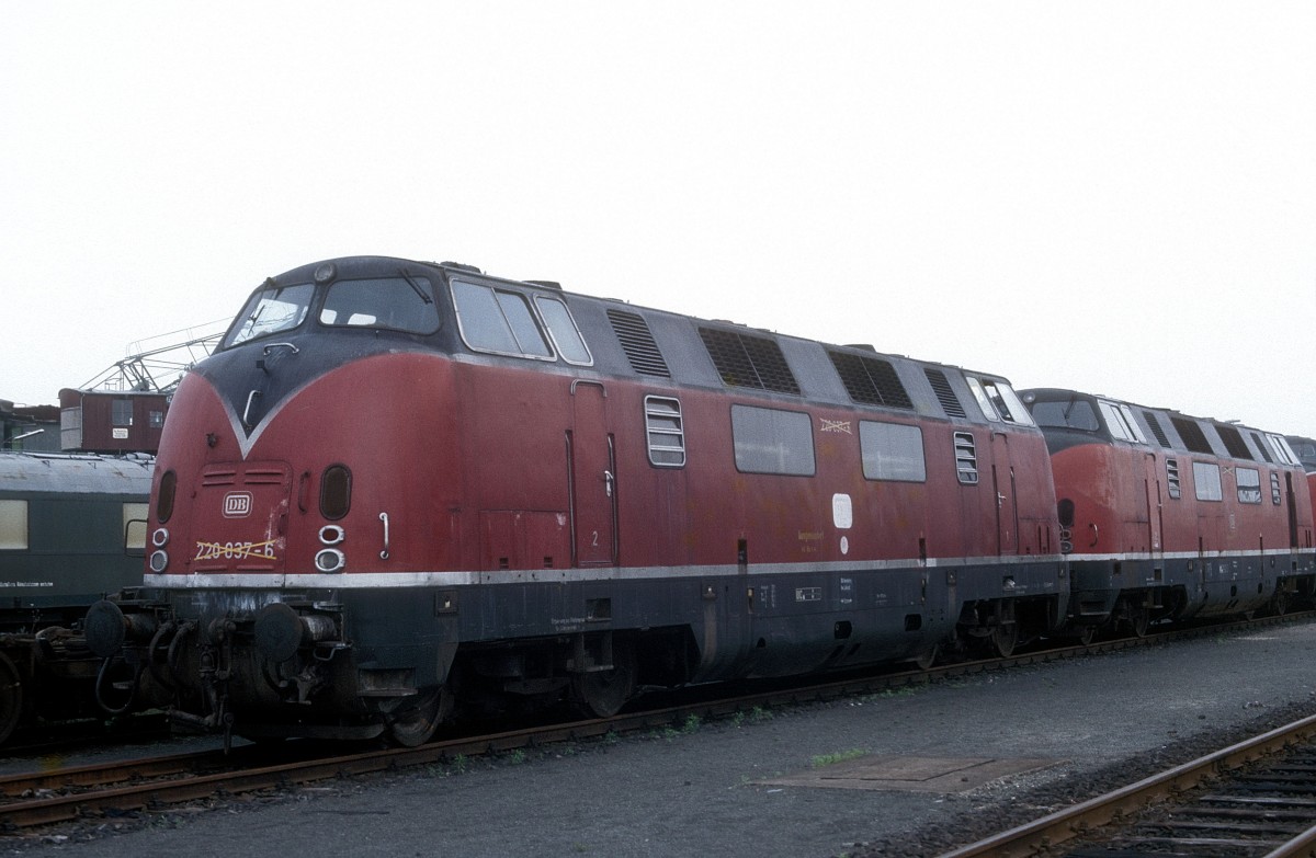  220 037  Nürnberg  06.06.85