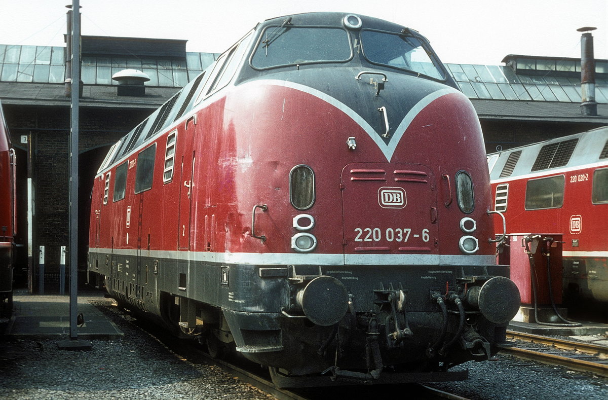 220 037  Oldenburg  28.07.79