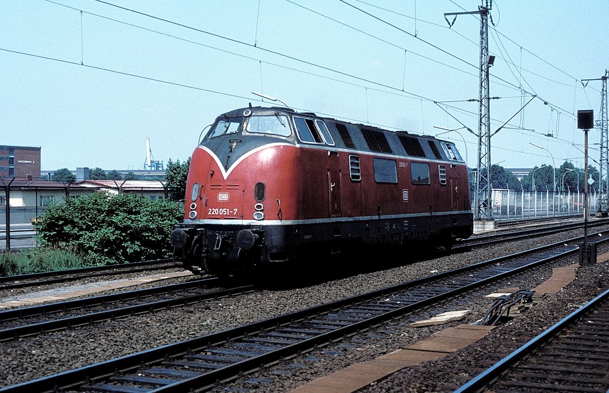 220 051  Veddel  09.07.82