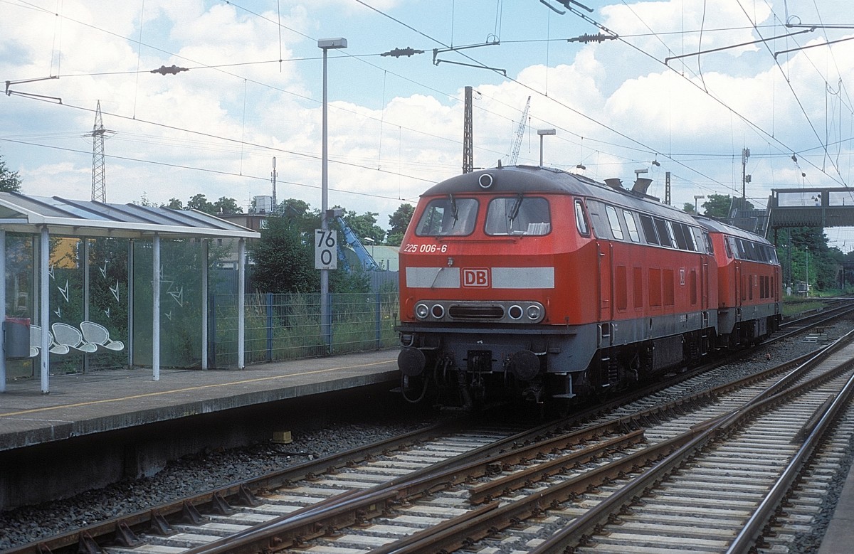  225 006 + 225 134  Essen - Dellwig  11.07.02