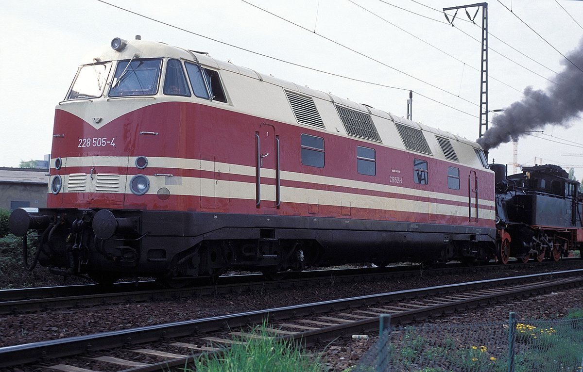  228 505 + 91 134  Dresden  05.05.97