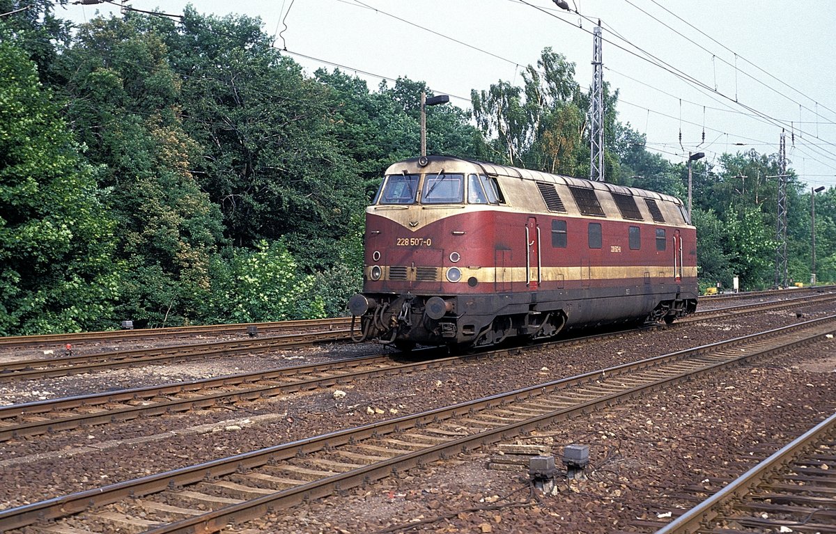 228 507  Potsdam  16.06.92