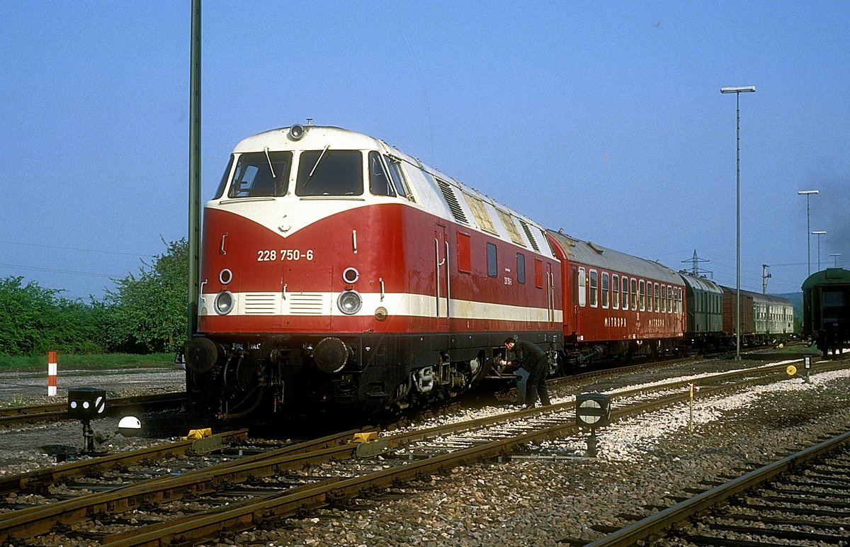 228 750  Hechingen  01.05.93