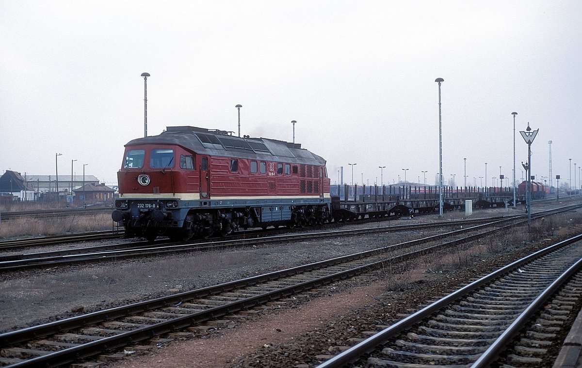  232 176  Halberstadt  26.02.98