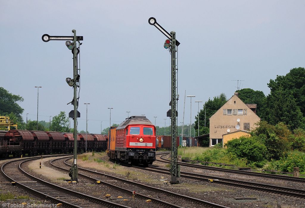 232 259 (92 80 1232 259-2 D-DB) mit umgeleitetem Zug 45383 am 09.06.2013 in Luitpoldhütte