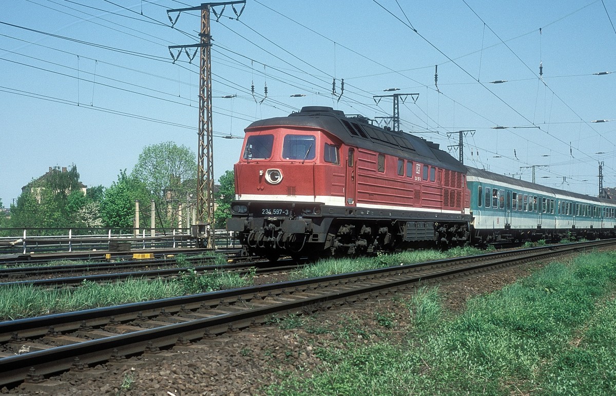   234 597  Dresden  30.04.00