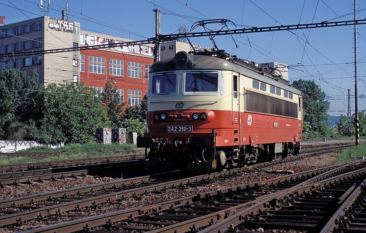  242 210  Brno - Zidenice  18.05.11