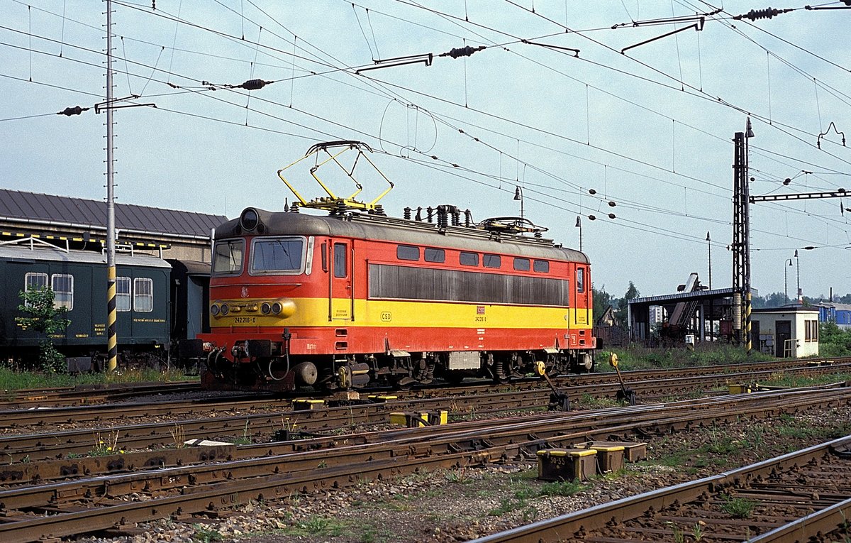 242 216  Cheb  26.05.92