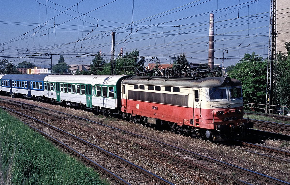   242 247  Brno - Zidenice  18.05.11