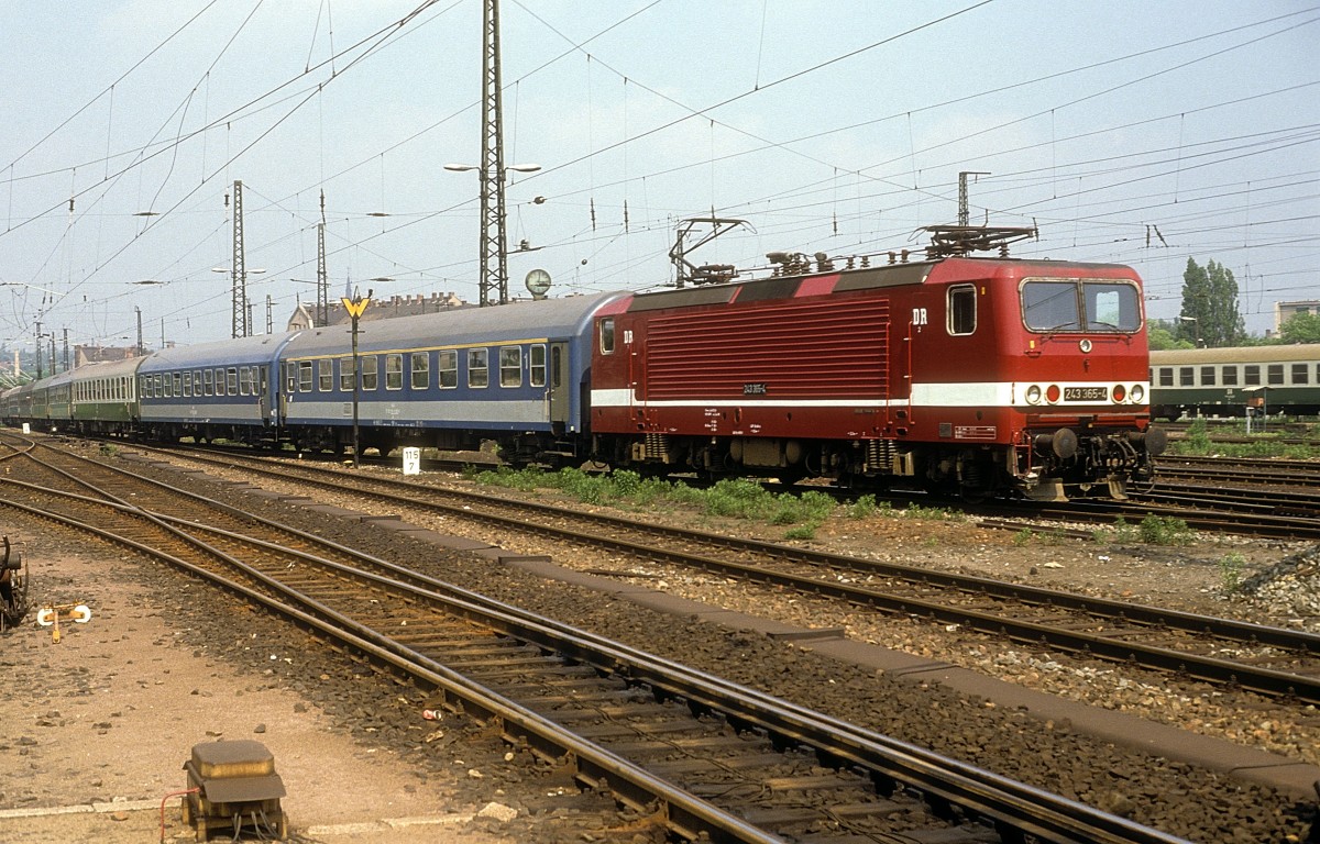   243 365  Dresden - Neustadt  17.05.90