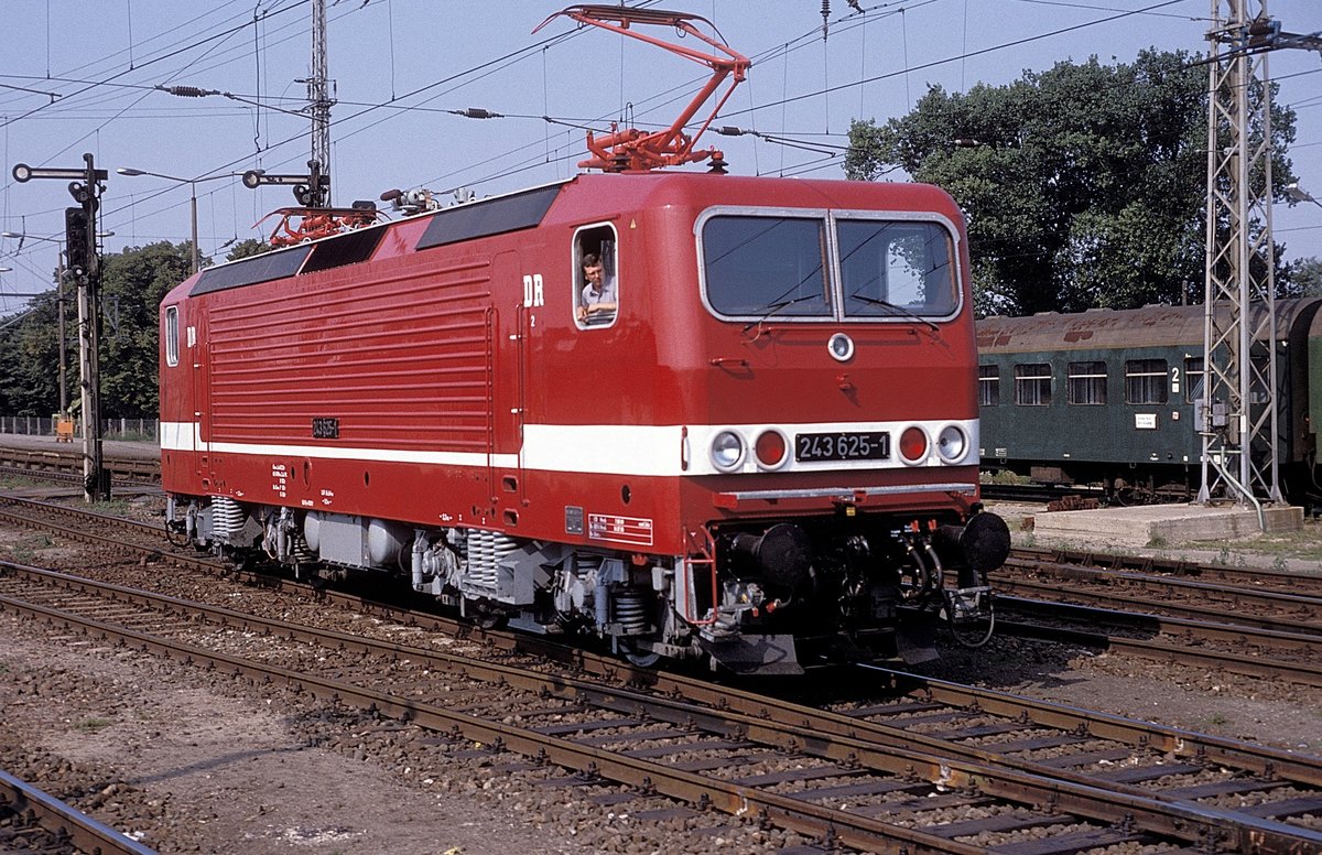 243 625  Stralsund  29.08.90