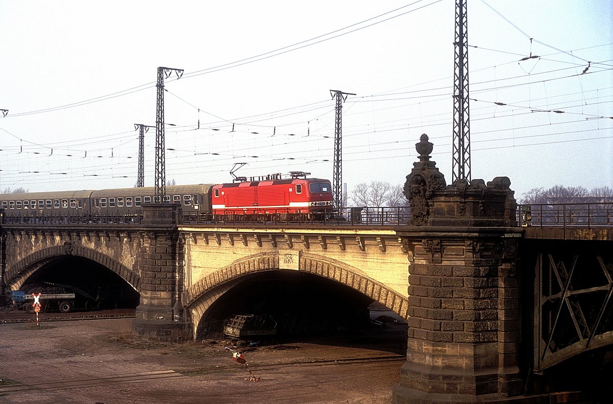 243 883  Dresden  18.03.91