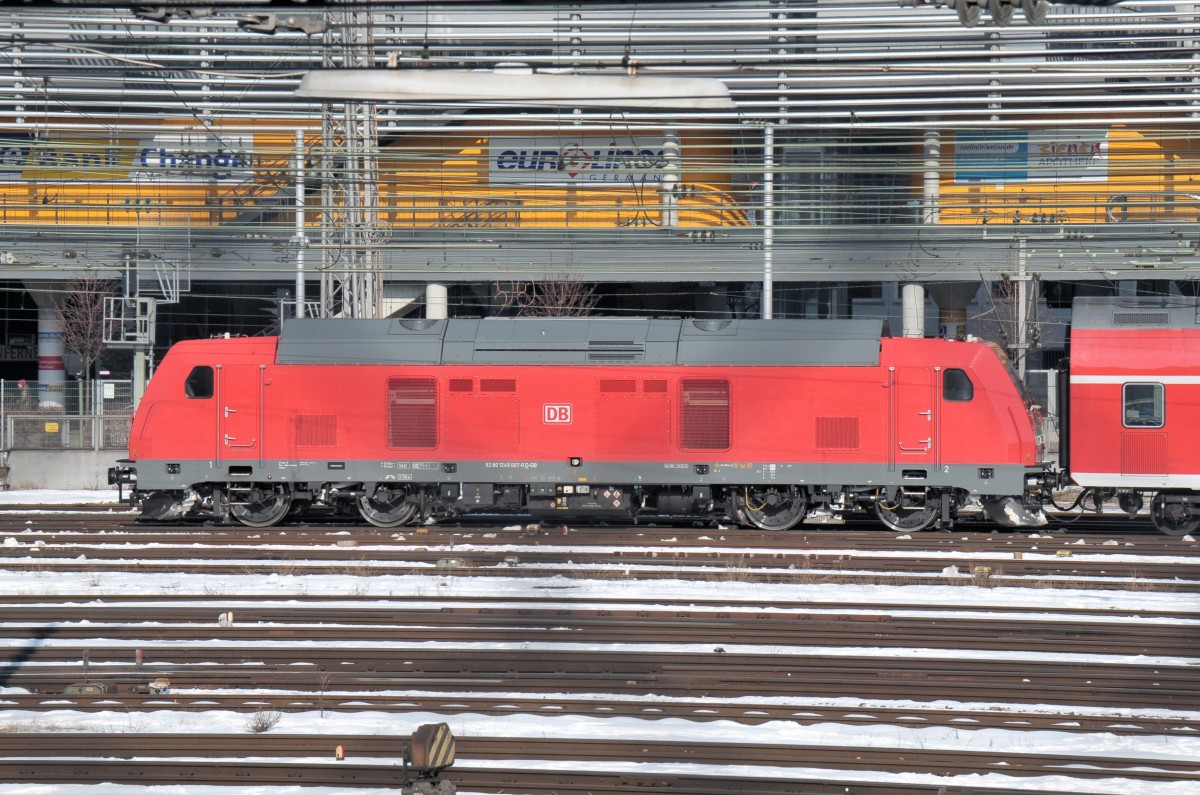 245 007 am 07.02.15 in München Hbf