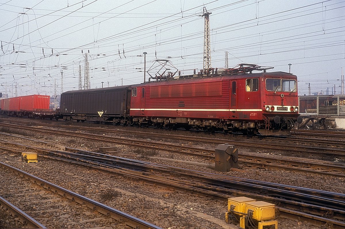 250 077  Halle  12.03.91