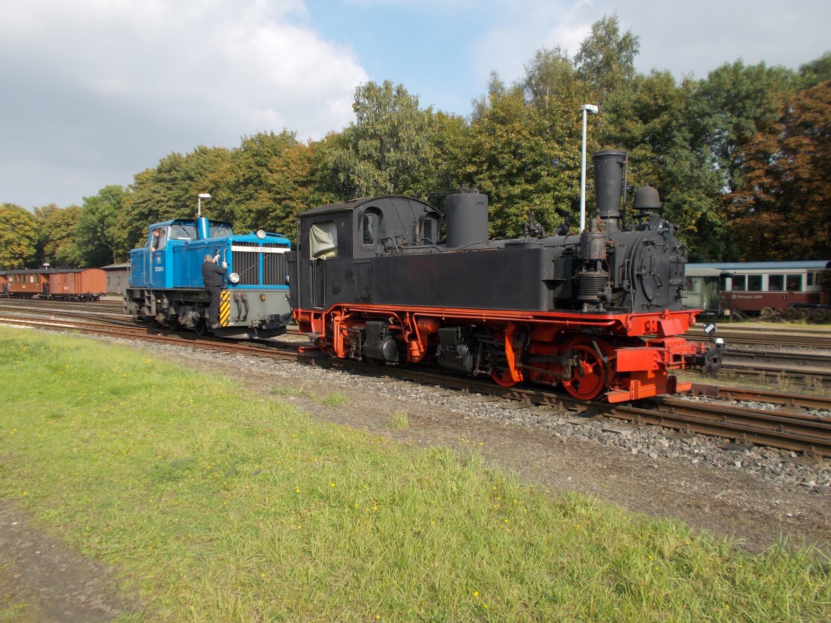 251 901 setzte,am 29.September 2014,die 99 1594 in Putbus um.