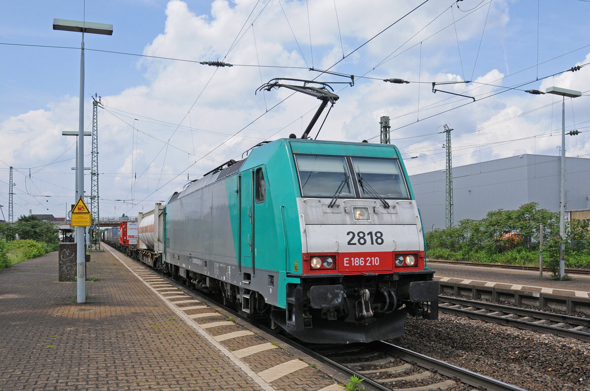  2818 (E186 210) @ Gross Gerau 28-05-2016