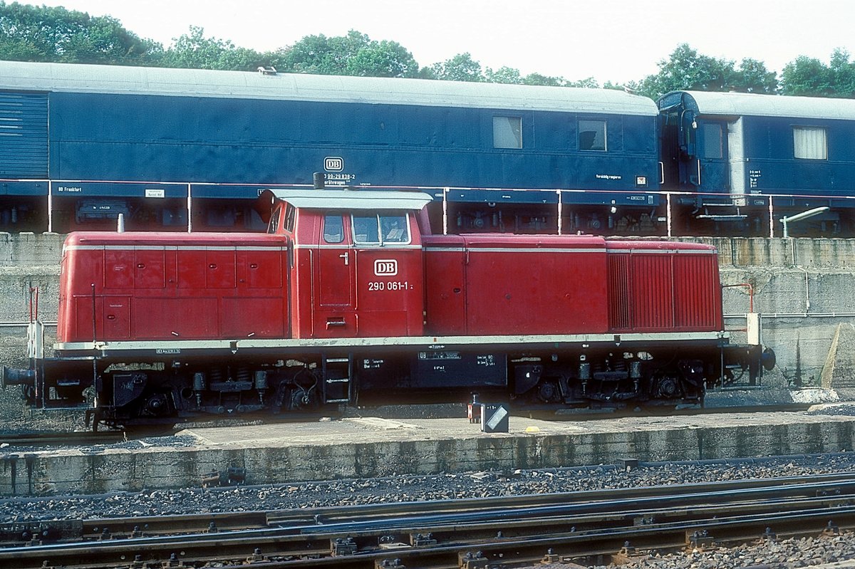 290 061  Kassel  27.08.83