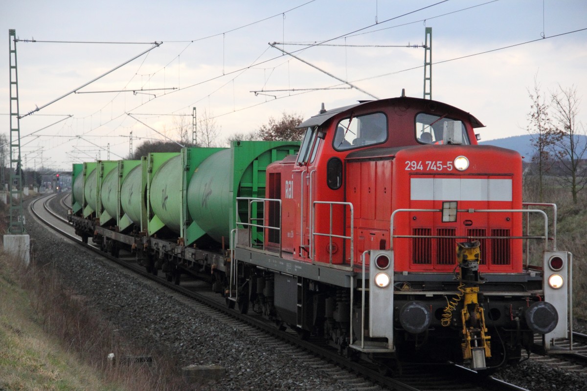 294 745-5 DB Schenker bei Staffelstein am 19.02.2014.