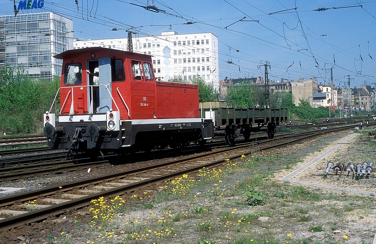 312 245  Halle  27.04.00