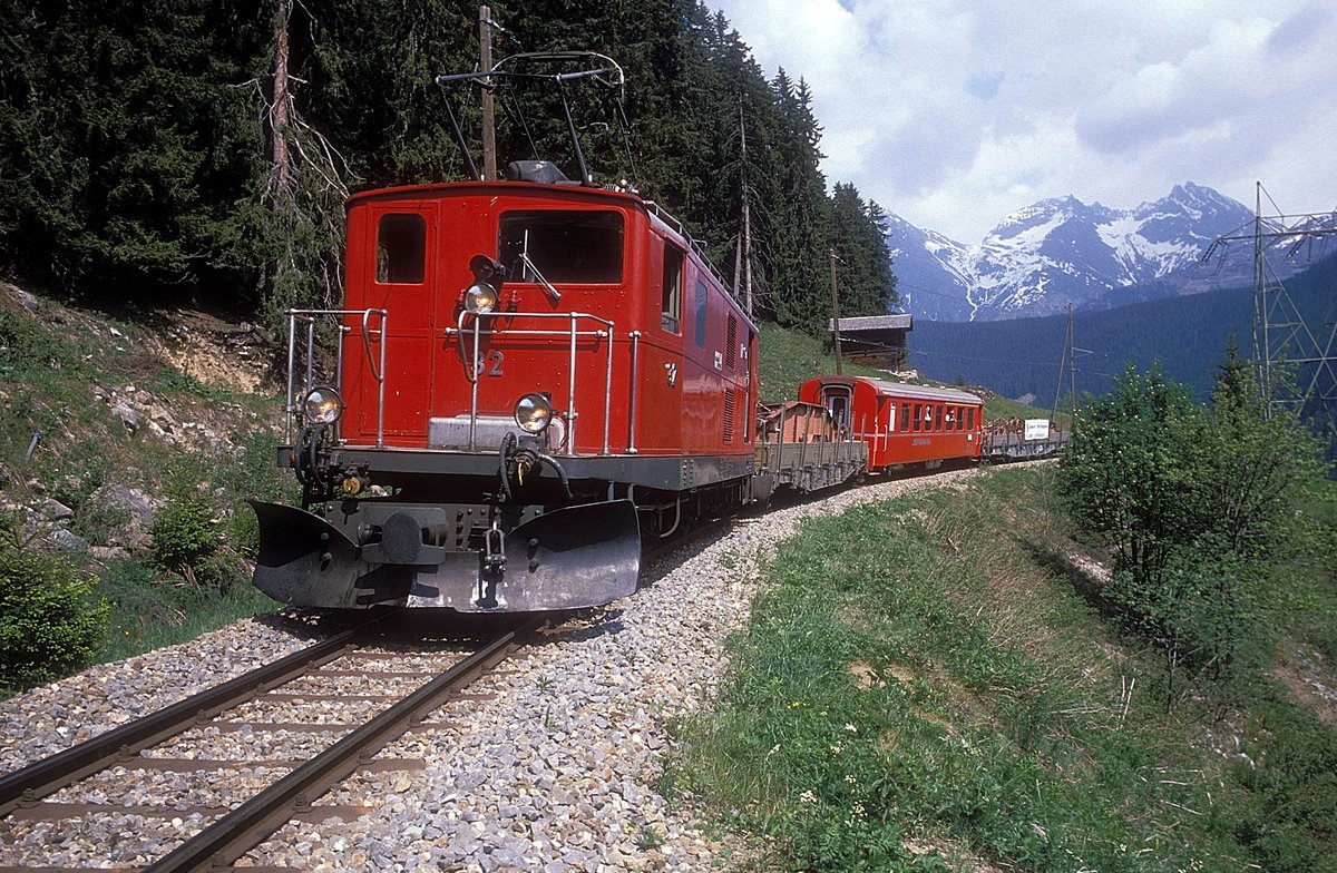 32  bei Sedrun  27.05.89