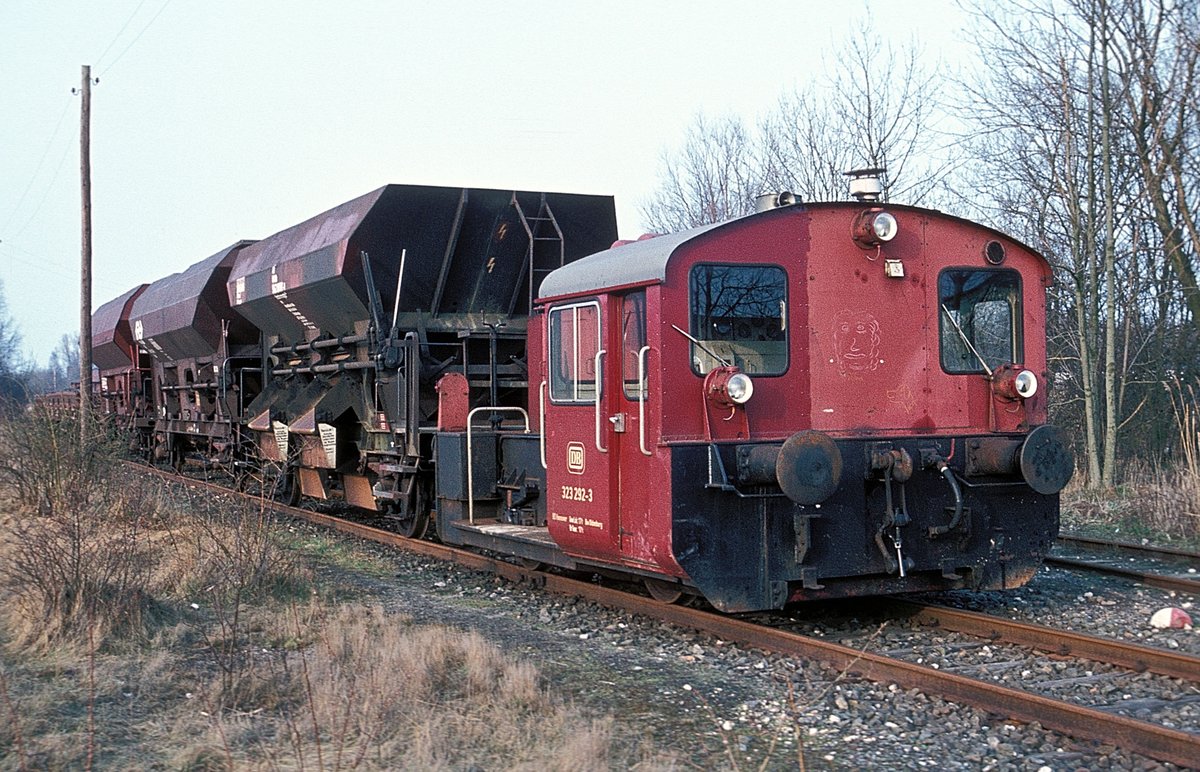 323 292  Sande  16.03.83