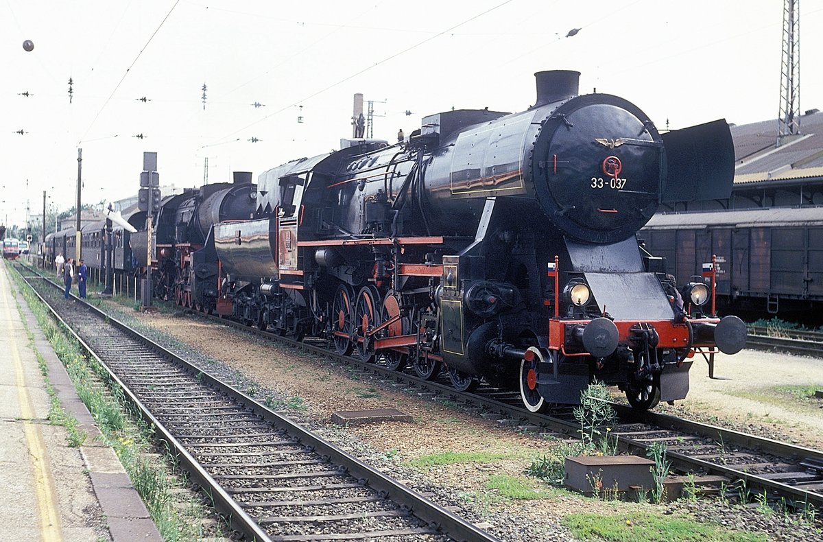  33 037 + 52 7596  Wiener Neustadt  23.05.94