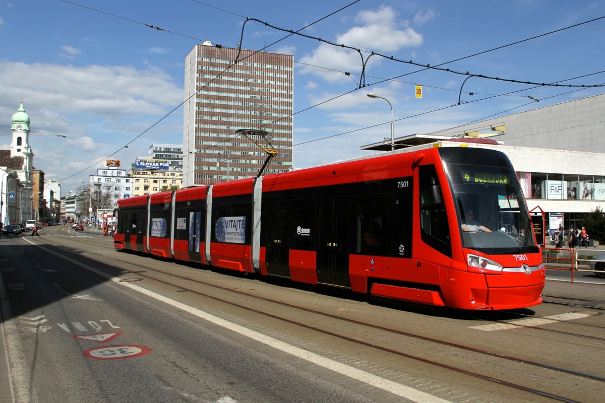 Škoda 30T ForCity Plus - Wagen 7501 (Zweirichtungsfahrzeug) ...aufgenommen in Bratislava am 27.04.15