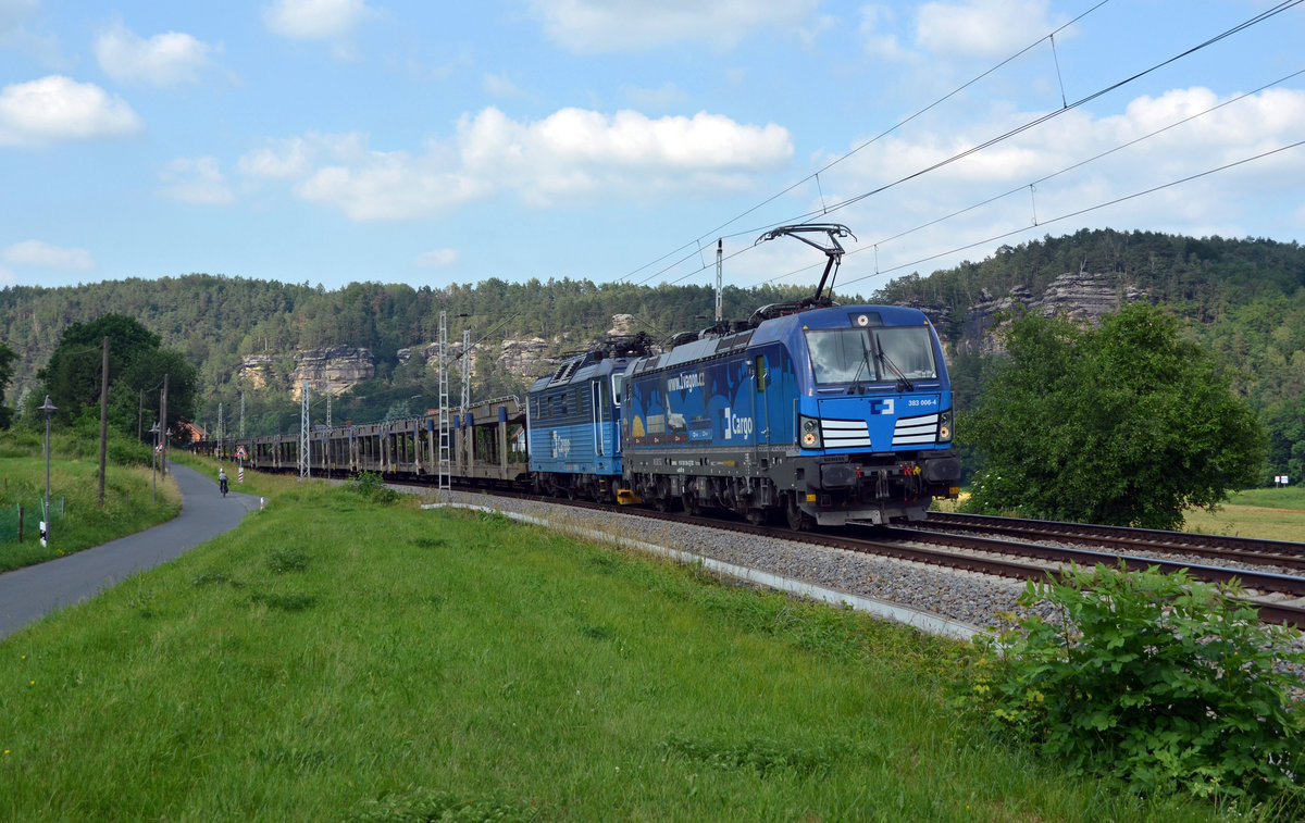 383 006 führte am 13.06.19 372 013 und einen leeren BLG-Autozug durch Strand Richtung Bad Schandau.