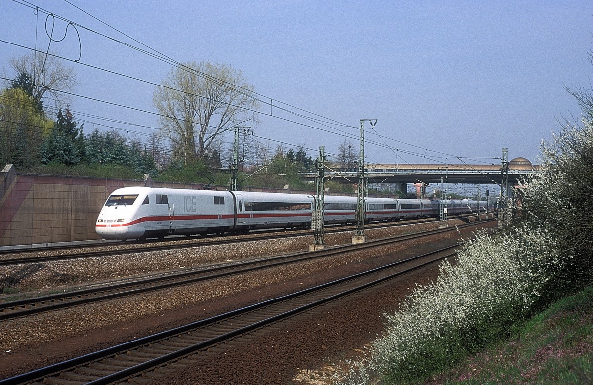   401 006  Neulussheim  02.04.04