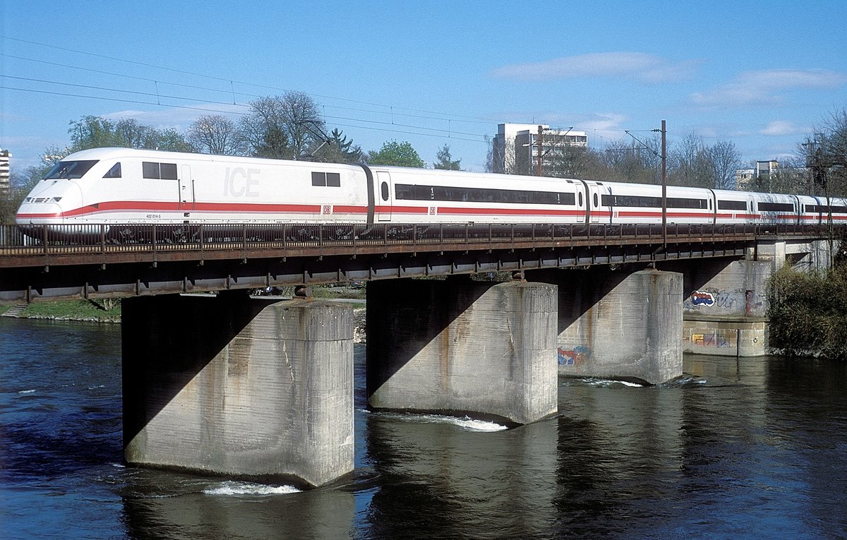  402 014  Ulm alte Donaubrücke  24.04.01