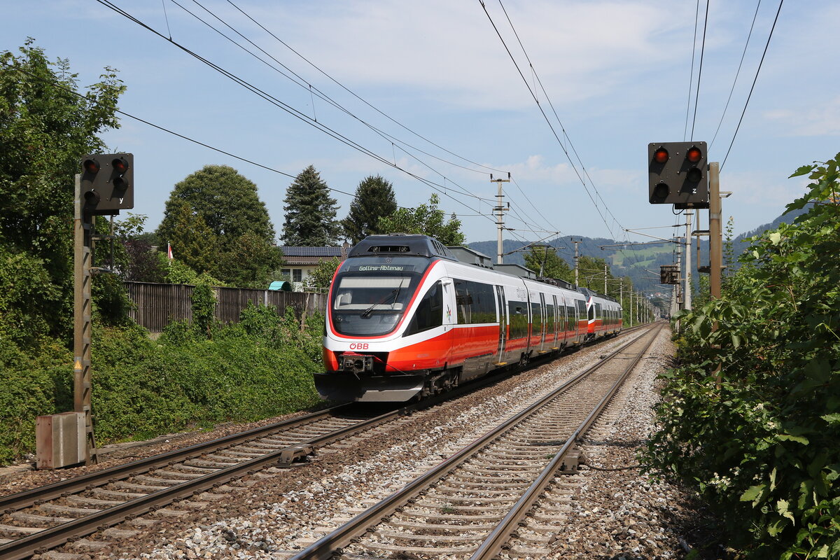 4023 009 und 4023 008 waren am 12. August 2024 bei  Salzburg-Süd  auf dem Weg nach  Golling-Abtenau  