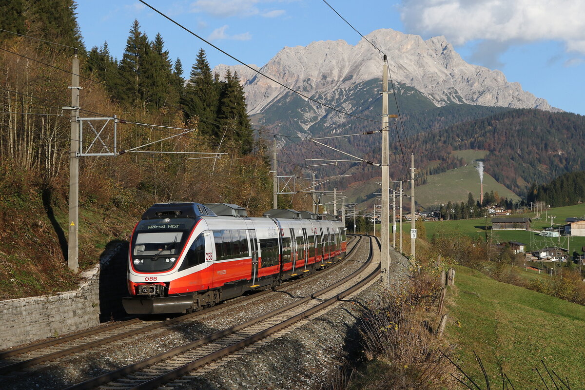 4024 xxx aus Hochfilzen kommend am 29. Oktober 2024 bei Pfaffenschwend.