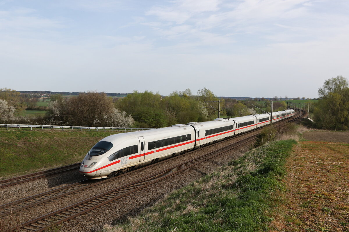 403 001  Freiburg im Breisgau  war am 7. April 2024 bei Vierkirchen auf dem Weg nach München.