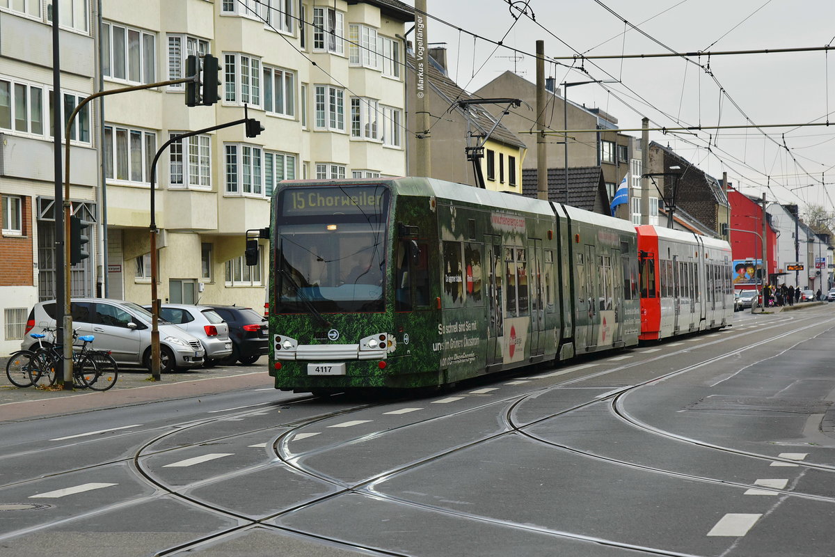 4117 auf der Neusser Straße am 22.11.2018.