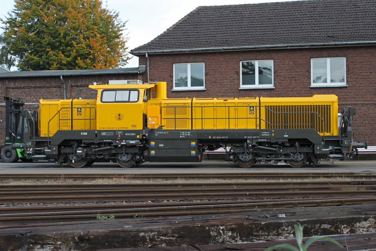 4185 001-9 der SPENO stand am 6.10.13 in Moers abgestellt.