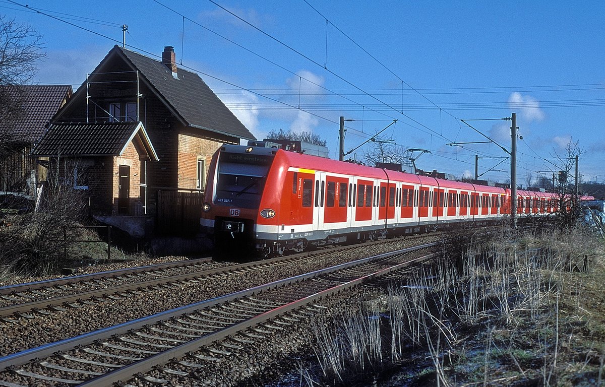 423 037  Herrenberg  02.03.00