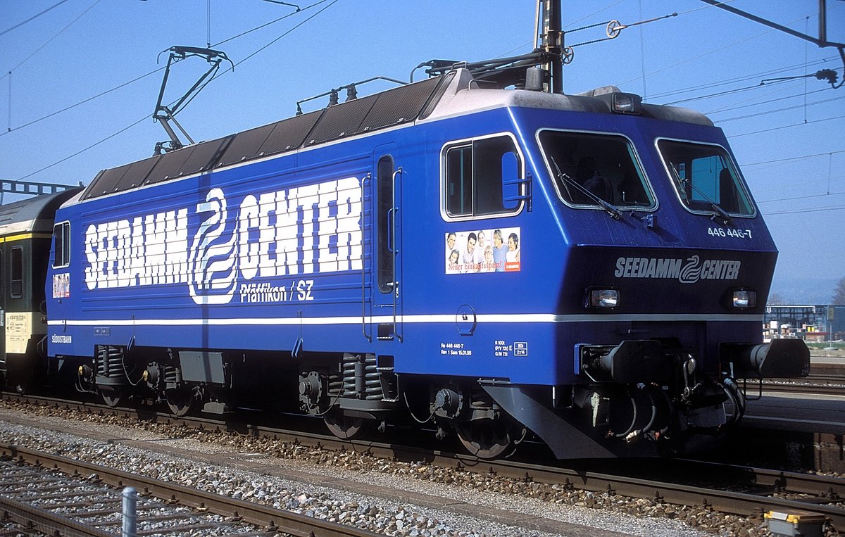  446 446  Pfäffikon  13.03.00